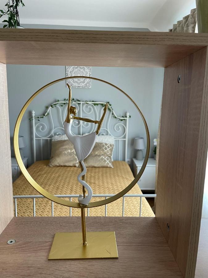 Bel Apart 1 Downtown Apartment Sofia Bagian luar foto